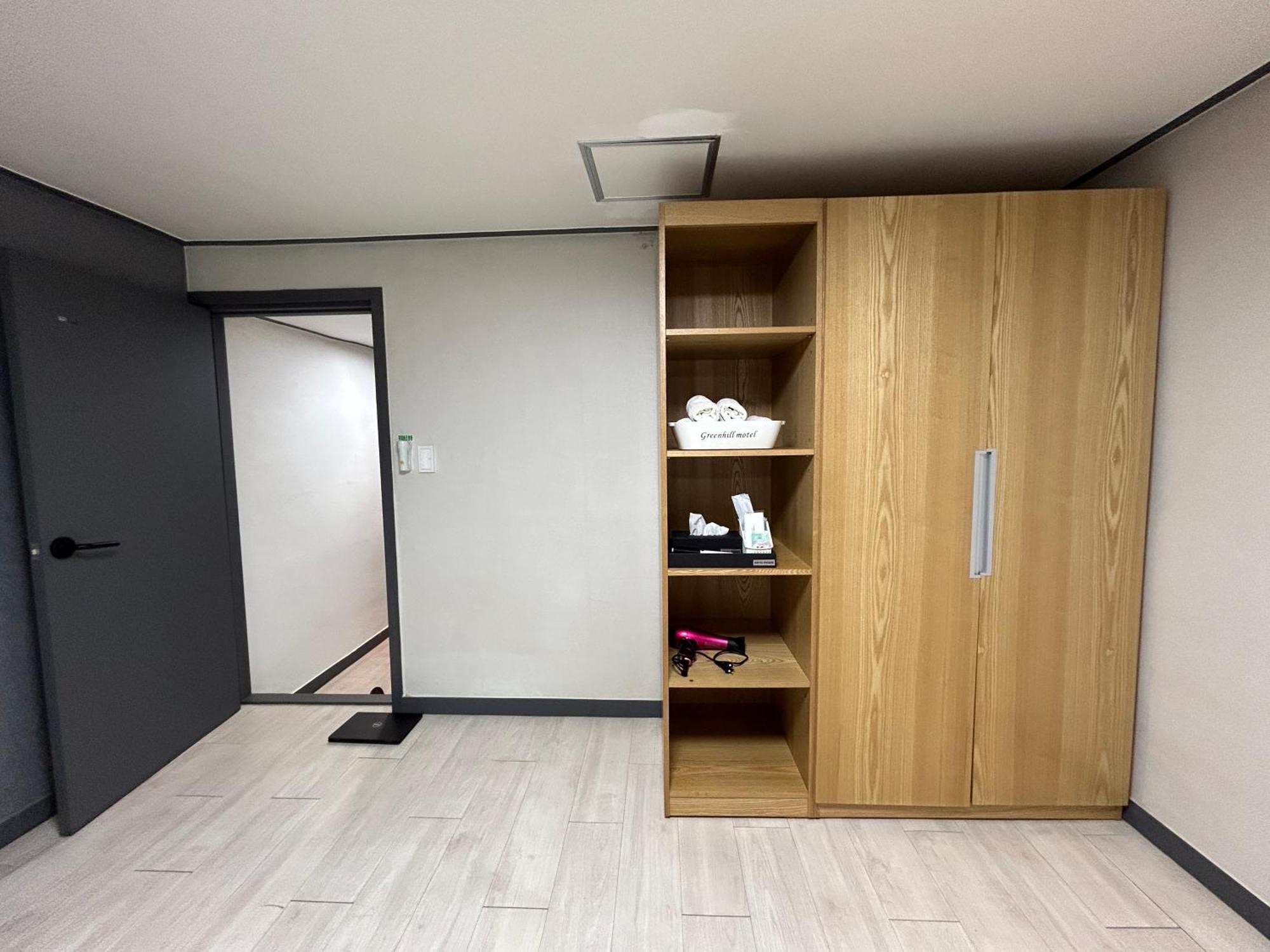 Deluxe Motel Geoje Ruang foto